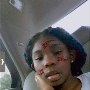 Meet your Posher, Danaysha